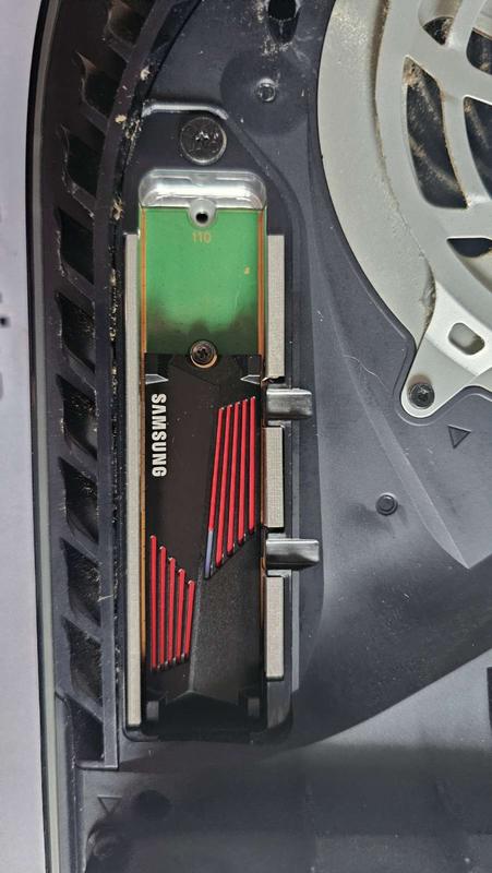 990 PRO w/ Heatsink PCIe<sup>®</sup> 4.0 NVMe™ SSD 1TB Memory