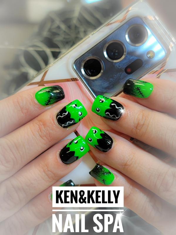 Picture taken with z flip 3 with very limited editing to promote a nail salon product