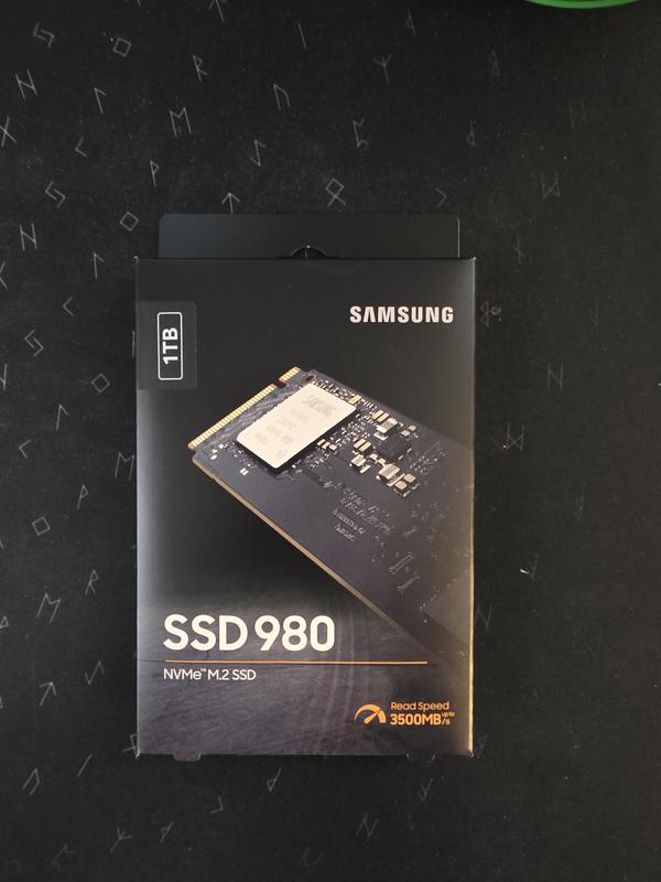 内蔵型SSD Samsung SSD 980 1TB NVMe Amazon.com: Samsung 980 SSD 1TB PCle 3.0x4, NVMe M.2 2280