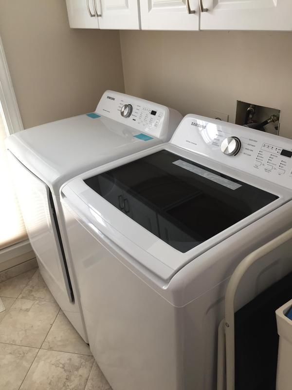 Samsung DVE45T3200W/A3 7.2cu.ft. Electric Dryer with Sensor Dry – White