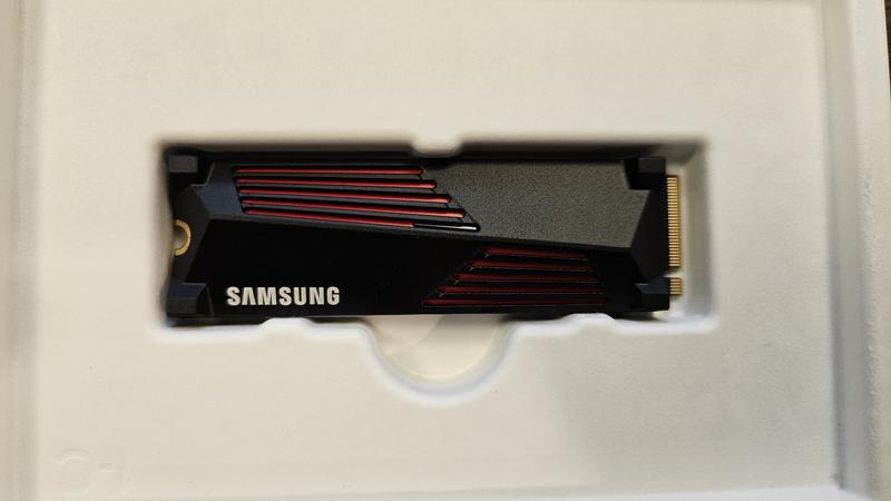 990 PRO PCIe® 4.0 NVMe® SSD 2TB | Samsung US
