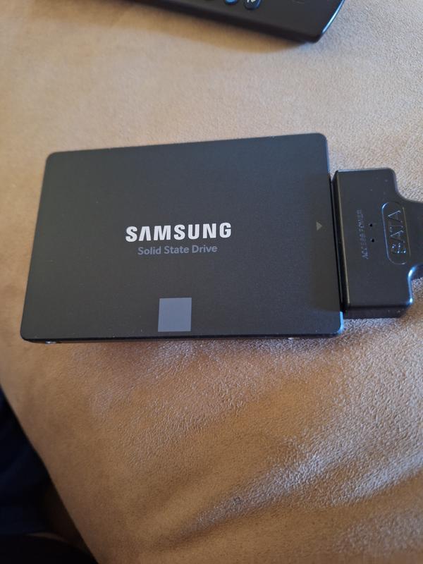 Samsung 870 EVO 500GB 2.5-in SATA III Internal SSD Single Unit