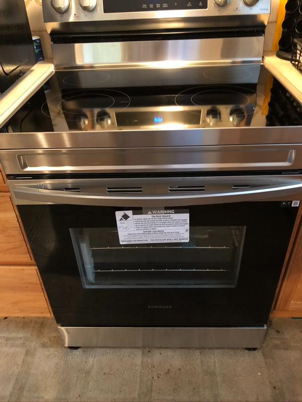 Samsung NE63A6311SS/AA 30" 6.3 cu.ft. Stainless Steel Electric Range