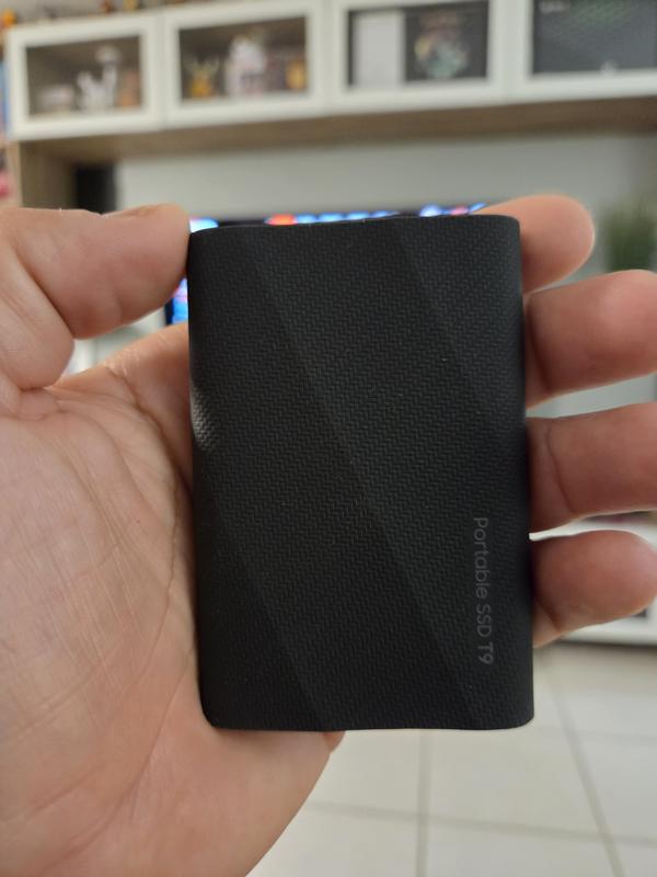 Samsung 2TB T9 Portable SSD USB 3.2 Gen2x2 - MU-PG2T0B/AM | Abt
