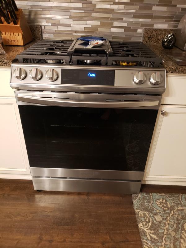 Samsung NX60T8511SS/AA 30" 6.0 cu.ft. Stainless Steel SlideIn Gas