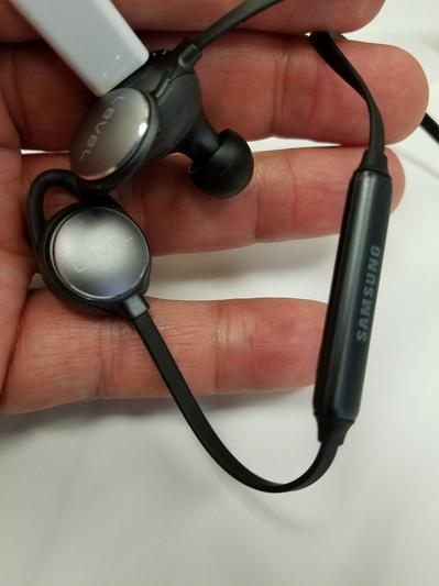 Samsung level active online bluetooth headphones