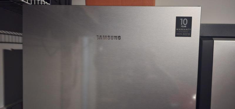 11.4 cu. ft. Convertible Upright Freezer Refrigerator with Drawers