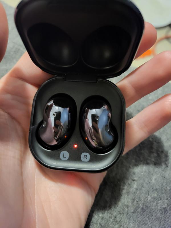 Samsung Galaxy Buds Live Wireless Earphones, 2 Year Extended Manufacturer  Warranty, Mystic Black (UK Version): : Electronics & Photo