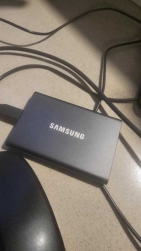 Portable SSD T7 1 TB USB 3.2 Gen 2 (Gray) Portable SSD T7 1 TB USB 3.2 Gen 2 (Gray)