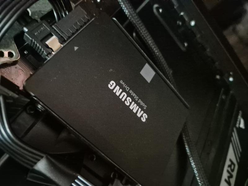 870 EVO SATA 2.5 inch 4TB SSD | Samsung US