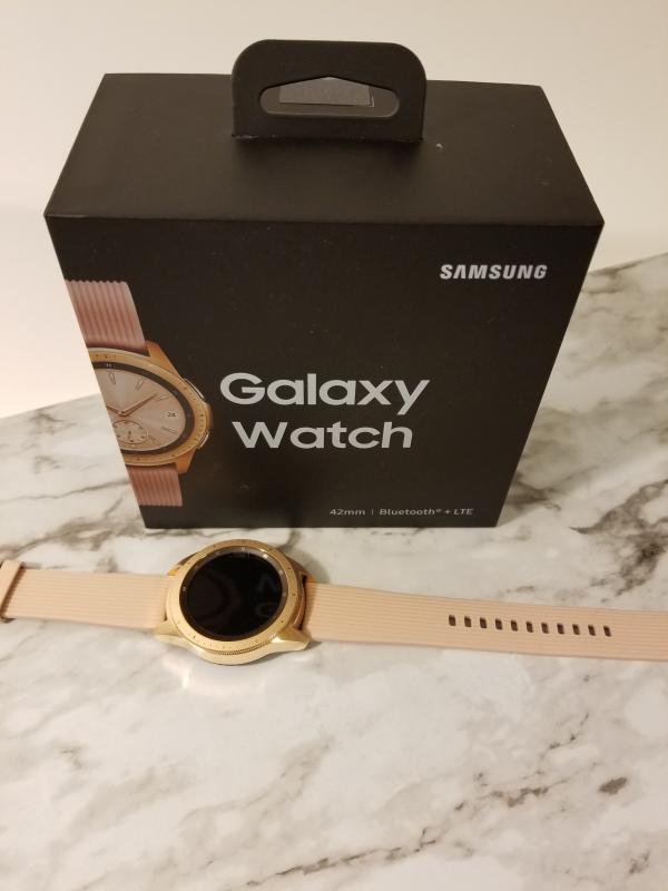 Montre connectée samsung online rose gold