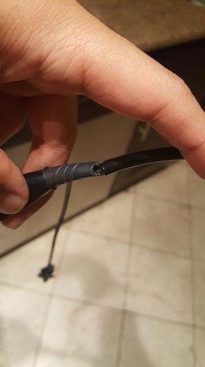 Samsung level best sale u neckband broken