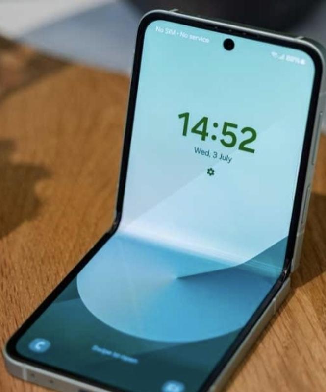 Buy Galaxy Z Flip7 512GB | Mint Smartphone (Unlocked) | Price