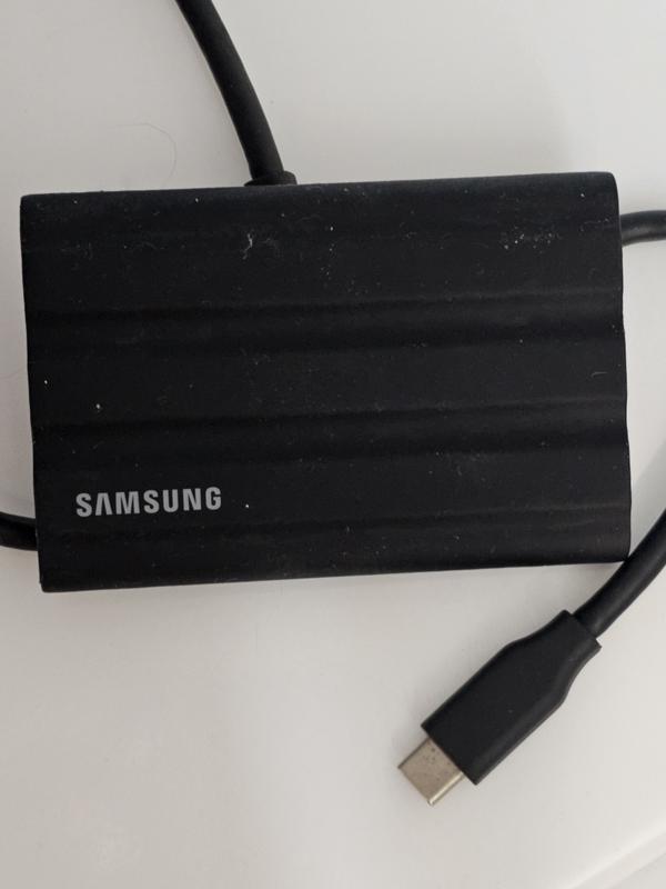 Portable SSD T7 Shield 4TB USB 3.2 | Samsung US