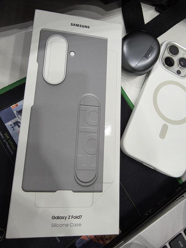 Galaxy Z Fold 7 Silicone Case Gray | Samsung Saudi Arabia