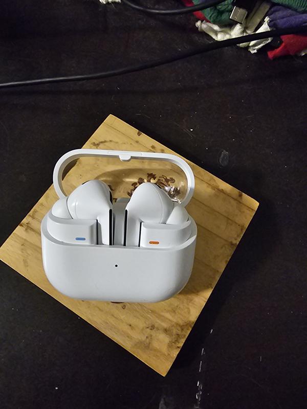 Galaxy Buds 3 Pro White | Samsung Canada