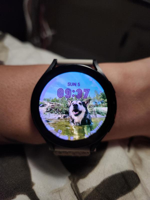 Love the customizable screens and the plethora of bands available!