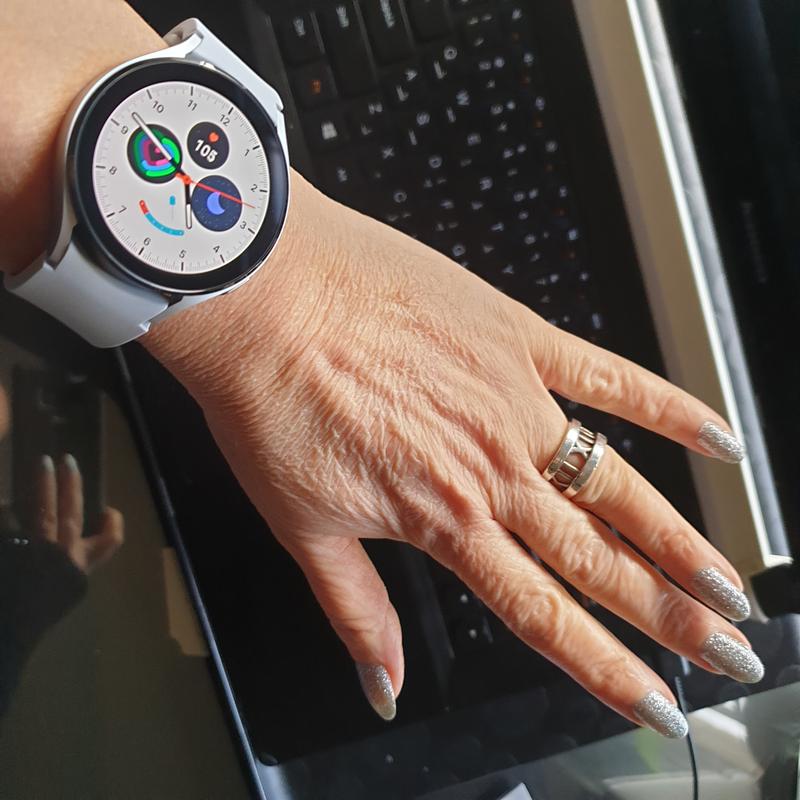Galaxy - Samsung galaxy watch4 44mm シルバー Amazon.com: Samsung Galaxy Watch 4 Bluetooth & GPS