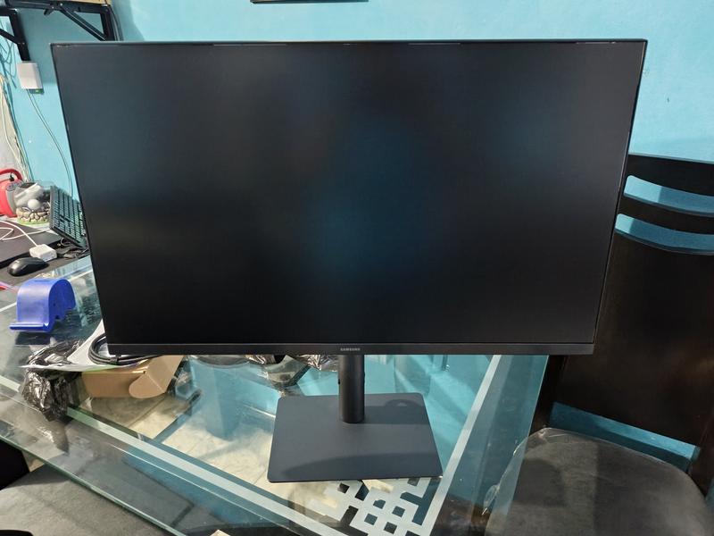 Monitor QHD 27 IPS ergonómico LS27B610EQNXZA | Samsung Latin