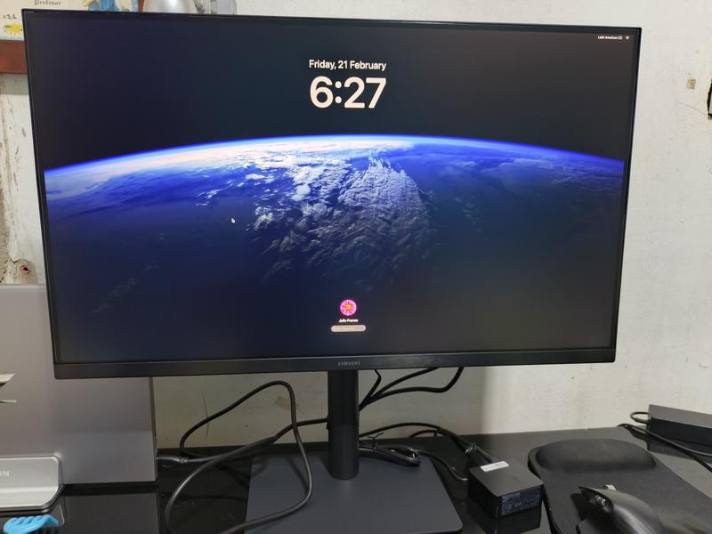 Monitor QHD 27 IPS ergonómico LS27B610EQNXZA | Samsung Latin