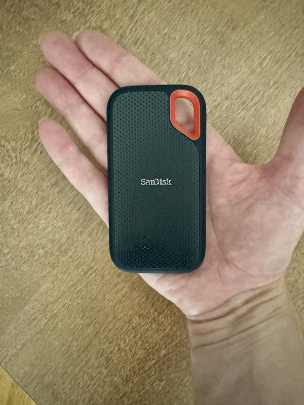 Sandisk 1TB Extreme Portable SSD V2 | Henry's