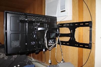 SANUS LF228 | Full-Motion Wall Mounts | TV Mounts and Stands
