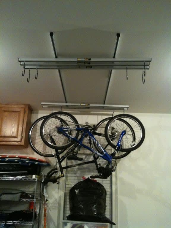 saris ceiling bike rack