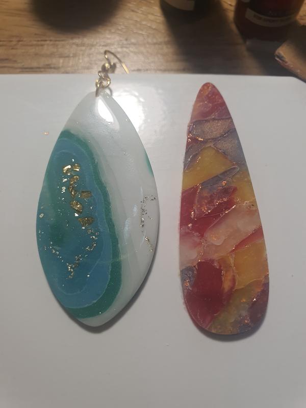 Old brand vs Sculpey side by side