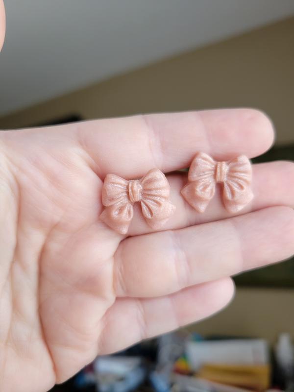 Small bows made from a mold and Liquid Skulpey