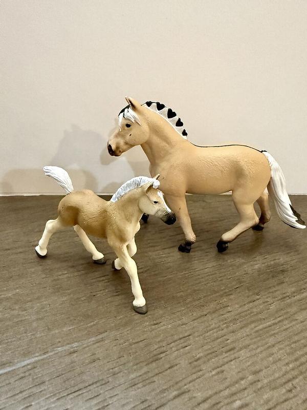 Figurine Schleich – Fjord Mare 13754 – Cheval Retiré – Pièce Rare