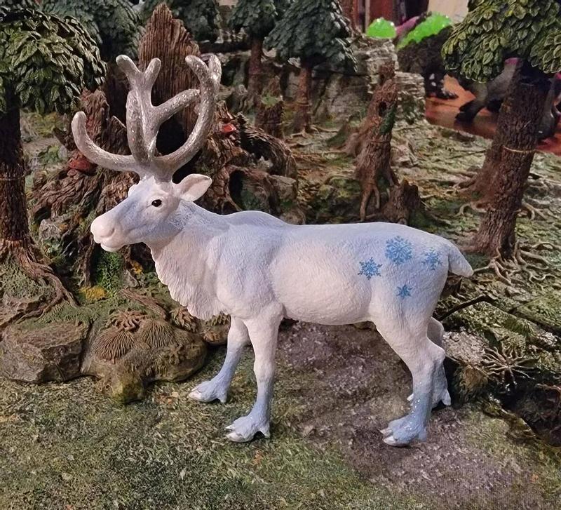 Limited-Edition schleich® Holiday Reindeer 2024 72220 | schleich