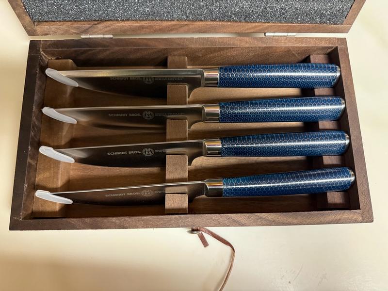 Customer photo for "Steak knives"