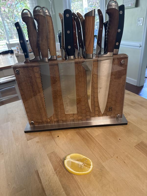 Review Thumbnail Image 0 384371118