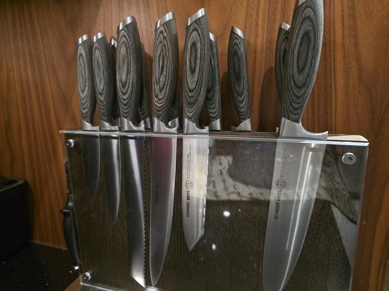 Review Thumbnail Image 0 378719287