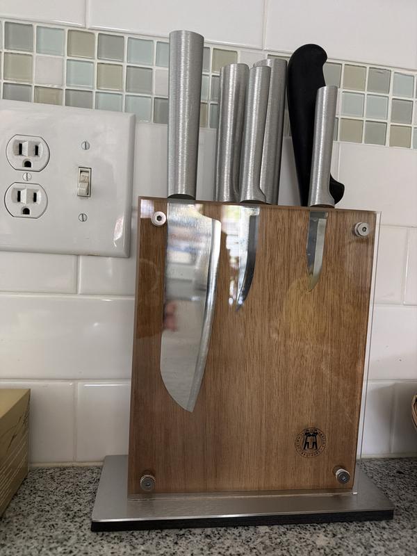 Customer carousel item 1.