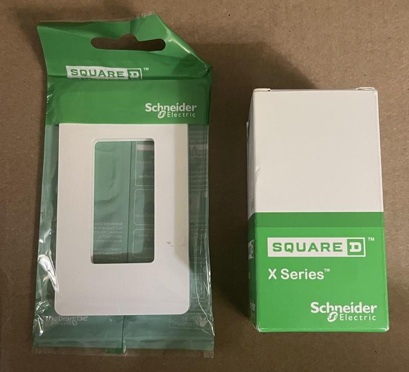 Square D X Series 15 Amp 125-Volt Tamper Resistant Indoor USB A/C