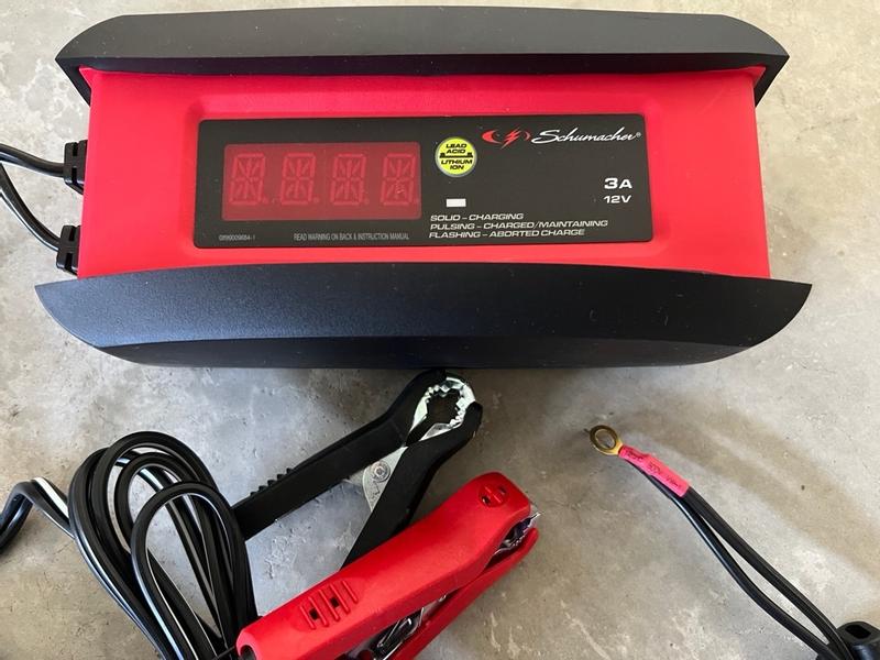 3A 12V Automatic Battery Charger/Maintainer - Schumacher Electric