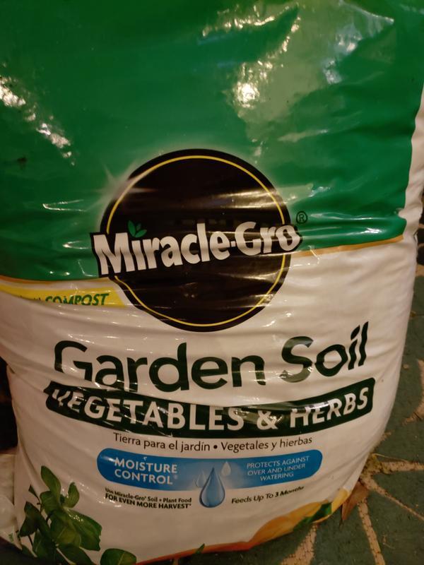 Shop Miracle-Gro Garden Soil Essentials Kit: In-Ground, Raised Bed ...
