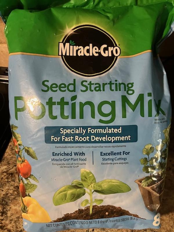 Miracle-Gro Indoor Potting Mix for Seed Starting, 8 QT - 74978890 | Blain's  Farm & Fleet
