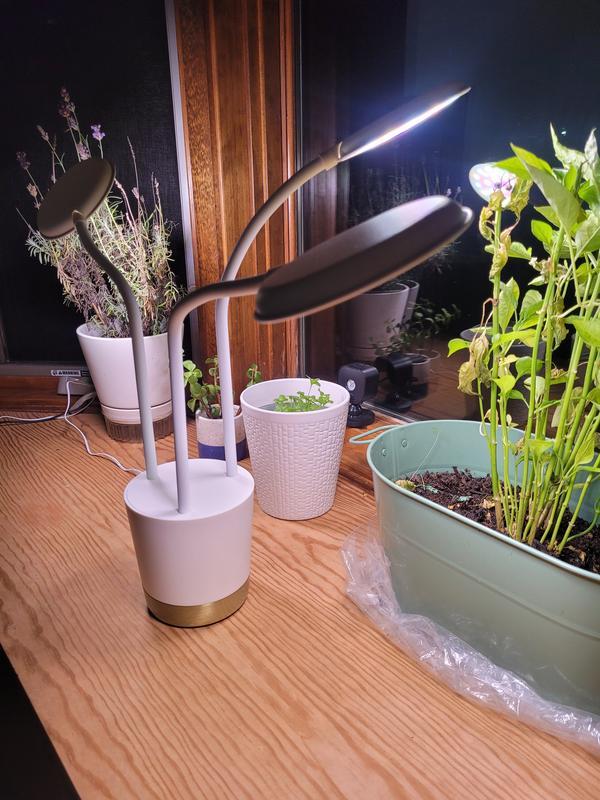 AeroGarden Trio Grow Light | ScottsMiracle-Gro US