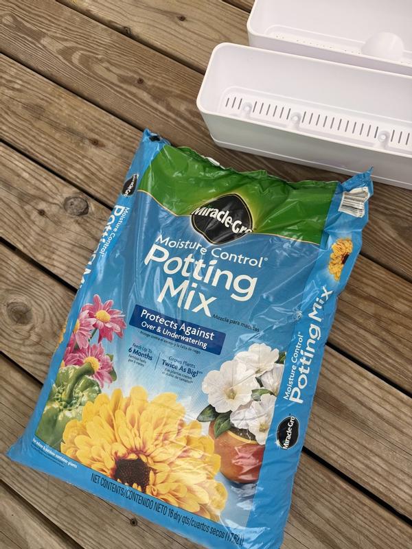 Buy Miracle-Gro Potting Mix, 8 qt from Dollar General - Instore