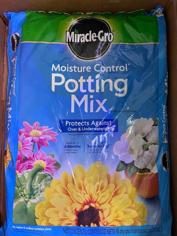 Miracle-Gro Moisture Control Potting Mix - 75578309 | Blain's Farm & Fleet
