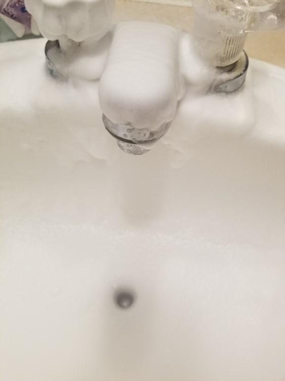Scrubbing Bubbles Mega Shower Foamer Aerosol, Tough Foaming Bathroom, Tile,  Bathtub and Disinfectant Shower Cleaner (1 Aerosol Spray), Rainshower  Scent, 20 Oz 