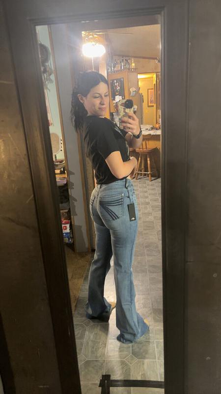 Customer photo for "I love these jeans"