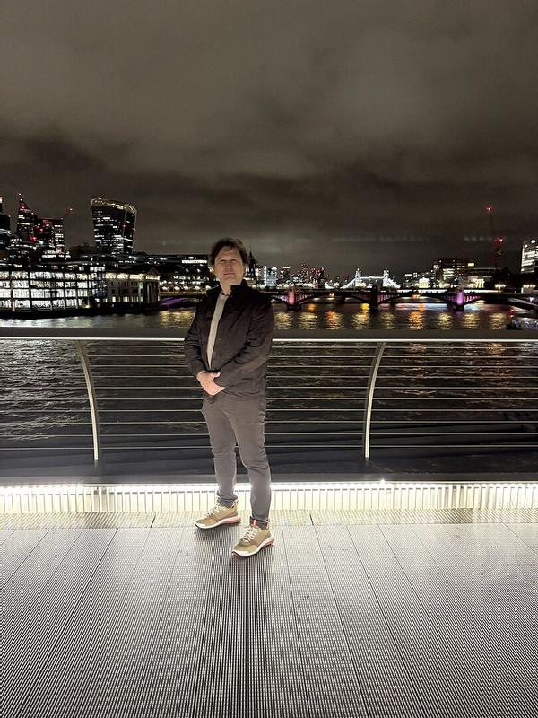 Review Thumbnail Image 0 373337991