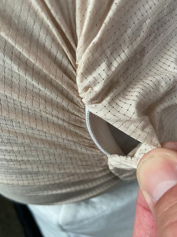 Poor stitching on the seam of the elastic and fabric