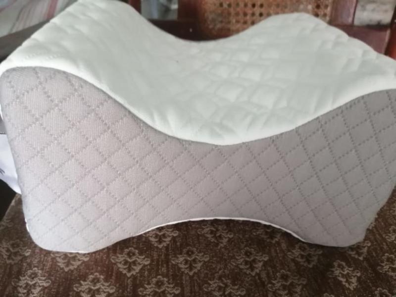 Sealy Memory Foam Knee Pillow