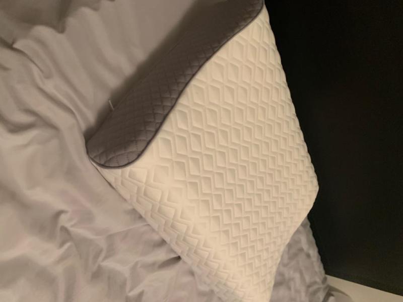 Therapedic trucool memory outlet foam pillow