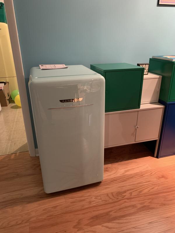 Kenmore 99098 4.4 cu. ft. Retro Compact Refrigerator Mint