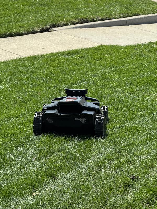 Customer photo of the Navimow X4